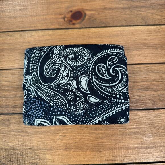 Vera Bradley RFID Mini Tri-Fold Wallet Stellar Paisley Black White Print - Picture 1 of 9